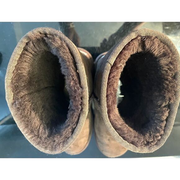 UGG Australia Women's Classic Short II Sheepskin Boots Chocolate Brown SZ 7 - Picture 9 of 11